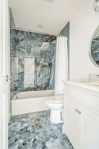 14 Marston, Barnstable, MA 02601