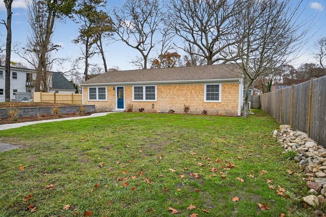 14 Marston, Barnstable, MA 02601