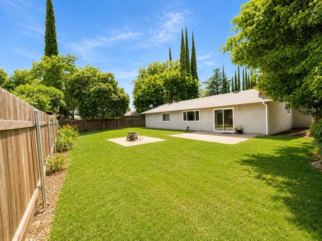 1543 John Pl, Yuba City, CA 95993