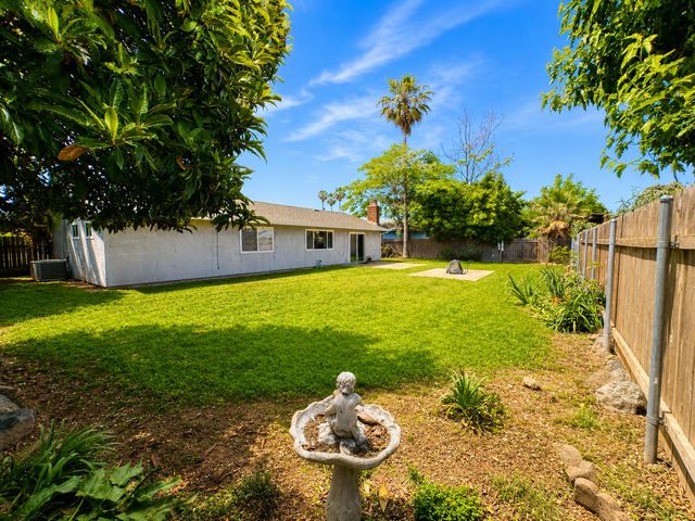 1543 John Pl, Yuba City, CA 95993
