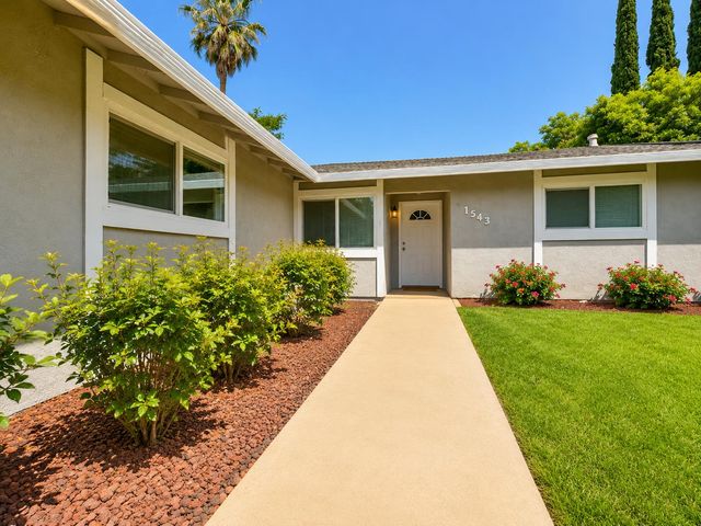 1543 John Pl, Yuba City, CA 95993