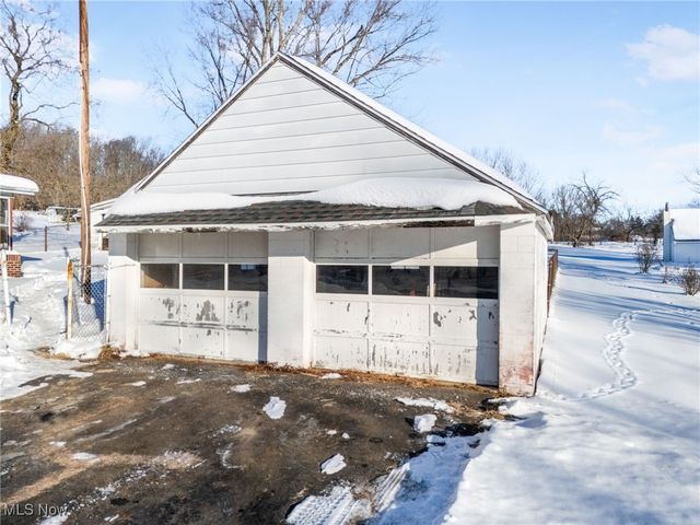 3863 Richville Drive SW, Canton, OH 44706