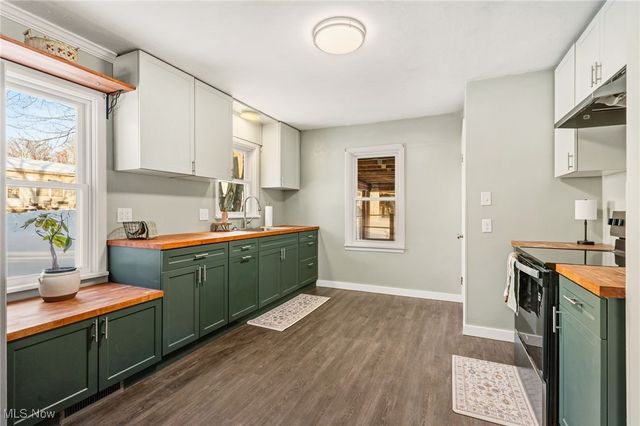 3863 Richville Drive SW, Canton, OH 44706