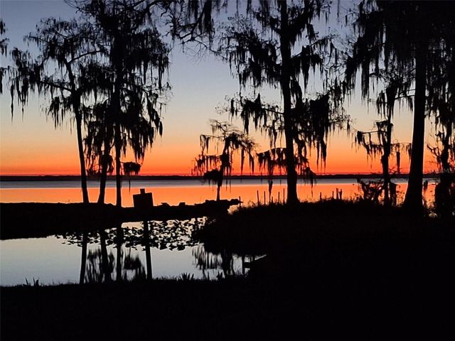 213 E CHAR LANE, Crescent City, FL 32112