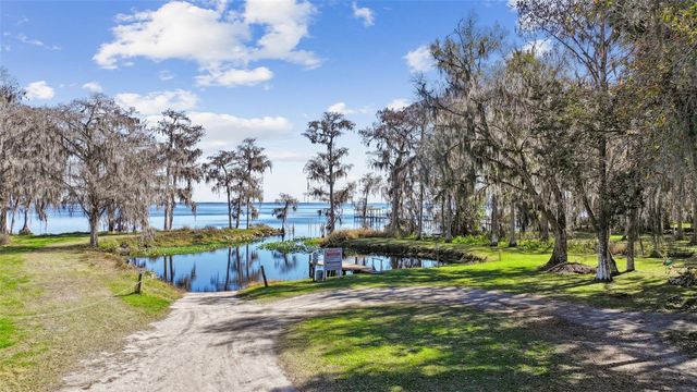 213 E CHAR LANE, Crescent City, FL 32112