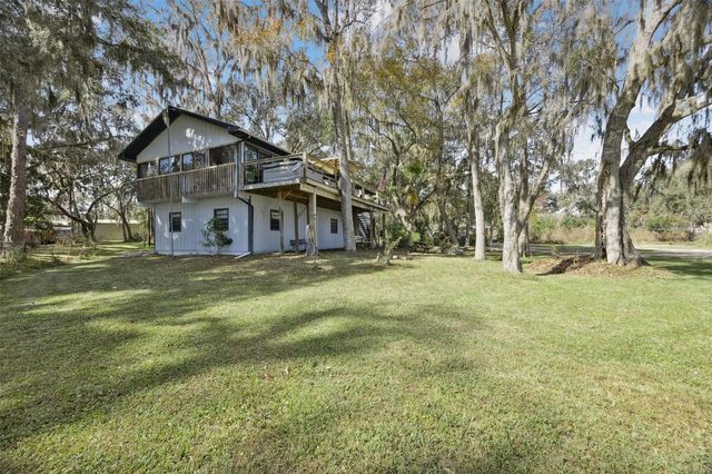 213 E CHAR LANE, Crescent City, FL 32112