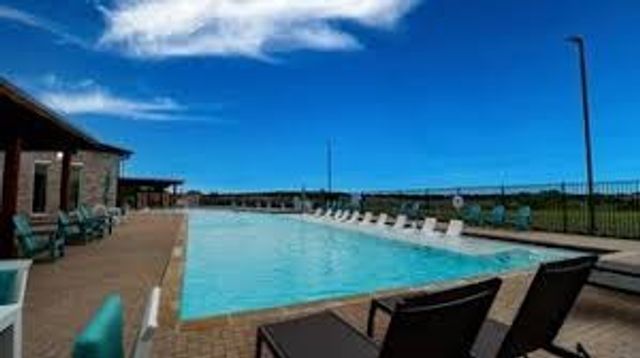 14009 Danesdale Drive, Pilot Point, TX 76258