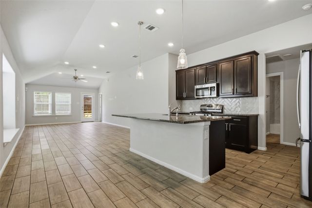 14009 Danesdale Drive, Pilot Point, TX 76258