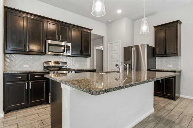 14009 Danesdale Drive, Pilot Point, TX 76258