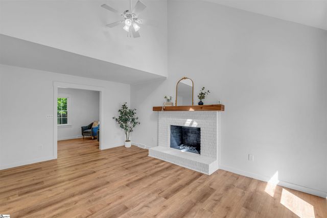 206 Spring View Lane, Taylors, SC 29687