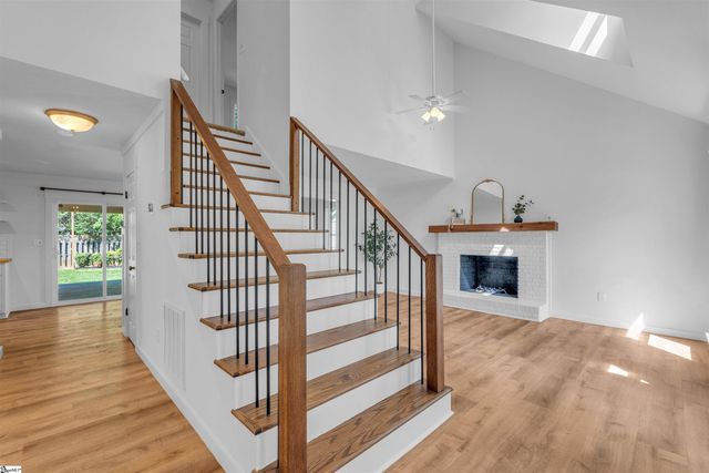 206 Spring View Lane, Taylors, SC 29687