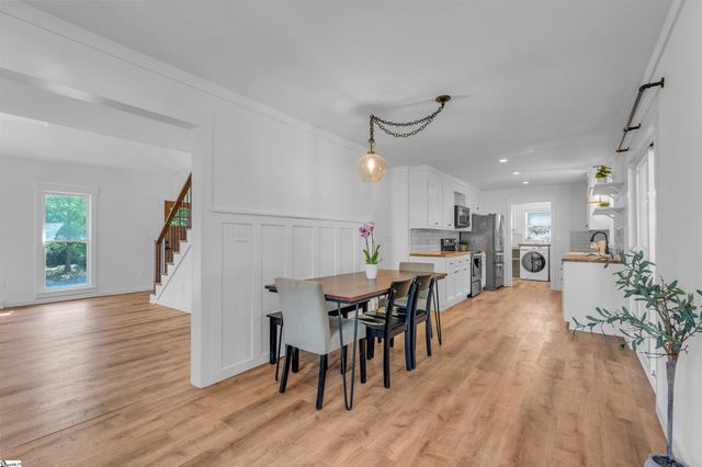 206 Spring View Lane, Taylors, SC 29687