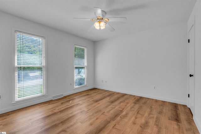 206 Spring View Lane, Taylors, SC 29687