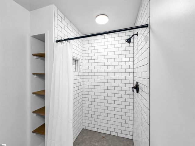 206 Spring View Lane, Taylors, SC 29687