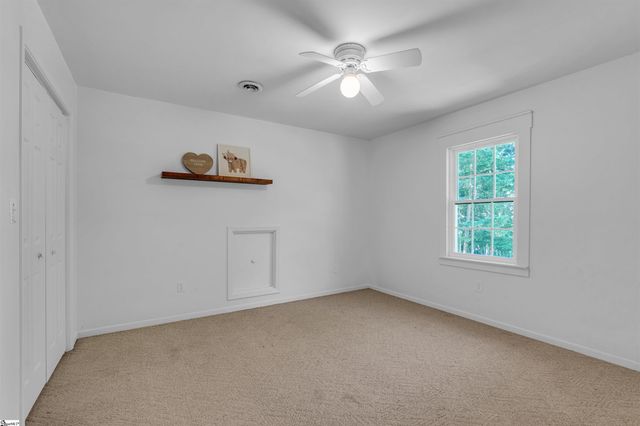 206 Spring View Lane, Taylors, SC 29687