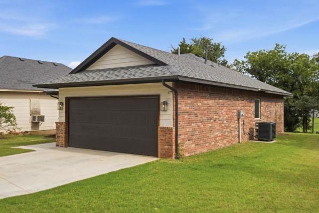 617 NW 95th Street, Oklahoma City, OK 73114