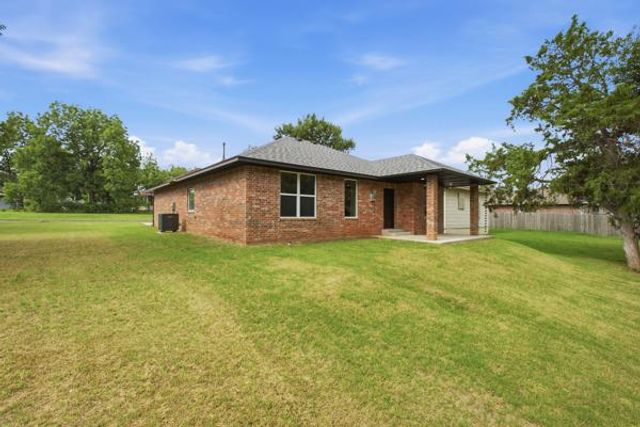 617 NW 95th Street, Oklahoma City, OK 73114