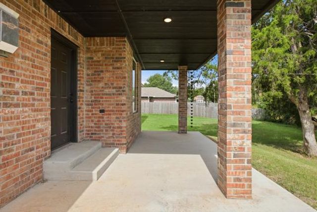 617 NW 95th Street, Oklahoma City, OK 73114
