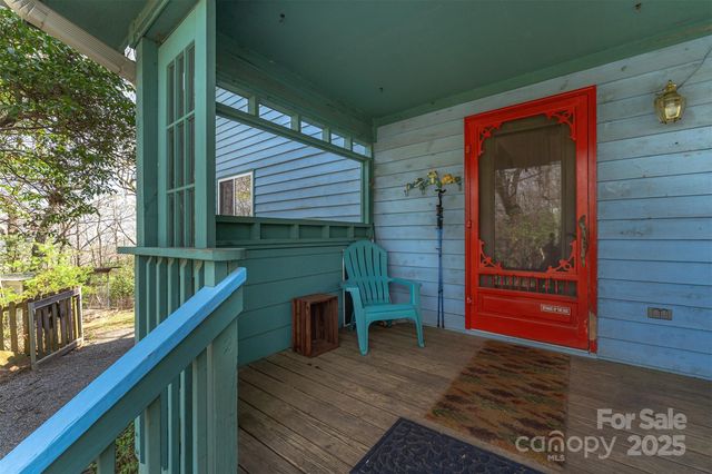 195 Prospectors Trail, Black Mountain, NC 28711
