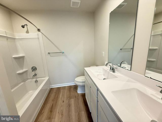 647 LAURELWOOD CIR, Winchester, VA 22601