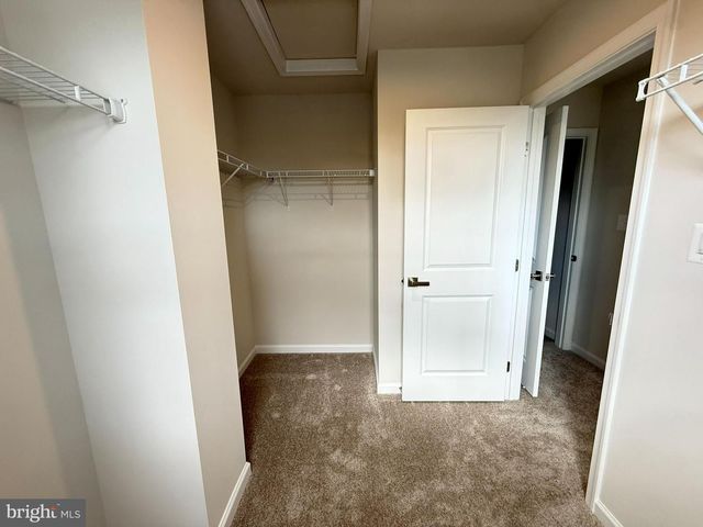 647 LAURELWOOD CIR, Winchester, VA 22601