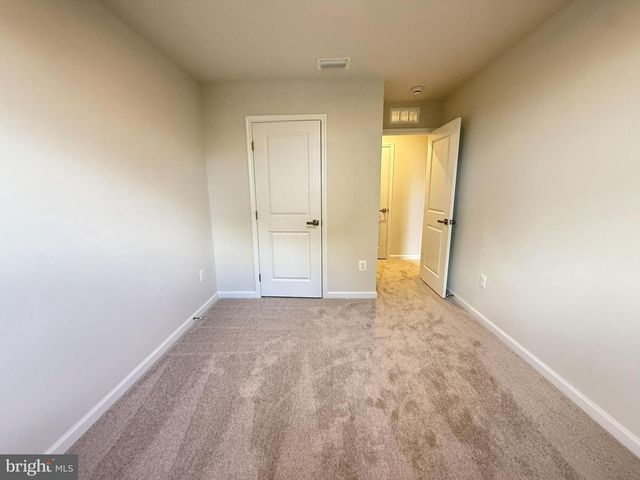 647 LAURELWOOD CIR, Winchester, VA 22601
