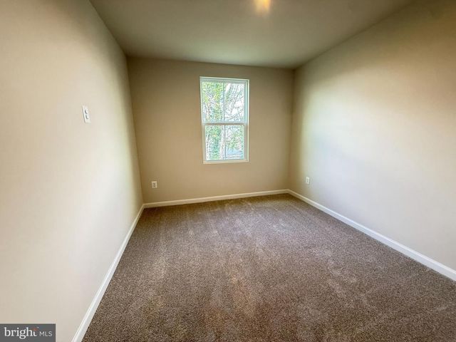 647 LAURELWOOD CIR, Winchester, VA 22601