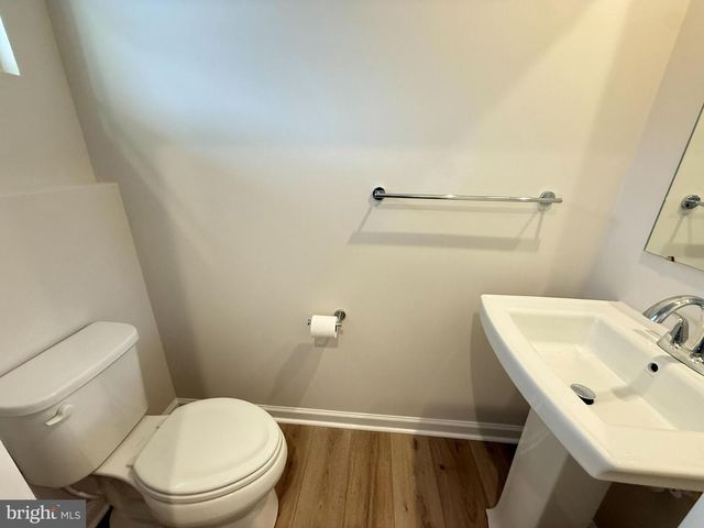 647 LAURELWOOD CIR, Winchester, VA 22601