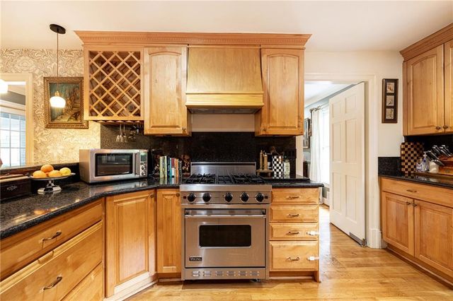 1135 Peachtree Battle Avenue NW, Atlanta, GA 30327