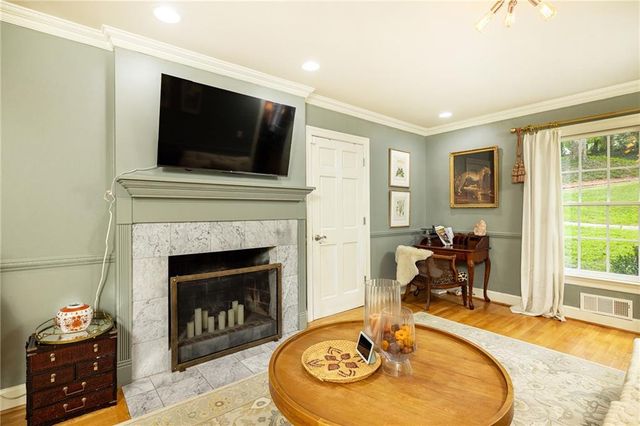 1135 Peachtree Battle Avenue NW, Atlanta, GA 30327