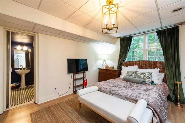 1135 Peachtree Battle Avenue NW, Atlanta, GA 30327