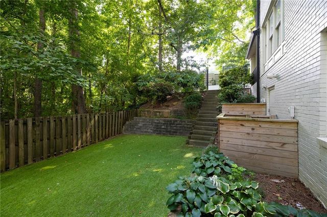 1135 Peachtree Battle Avenue NW, Atlanta, GA 30327