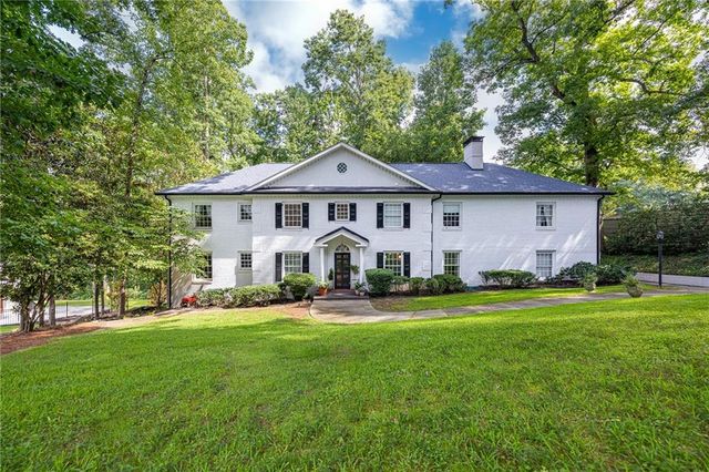 1135 Peachtree Battle Avenue NW, Atlanta, GA 30327