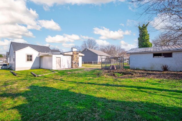 104 Ellis Drive, Rossville, GA 30741