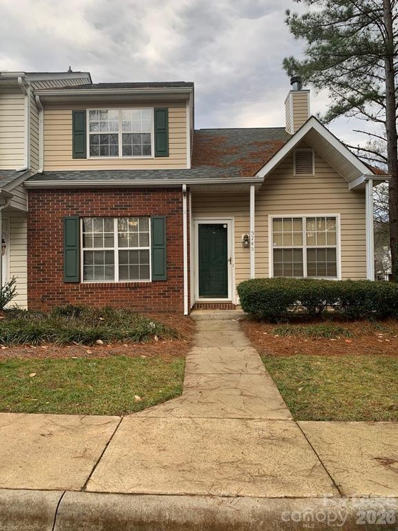 5745 Prescott Court, Charlotte, NC 28269