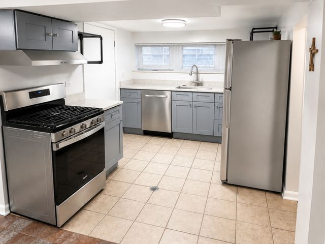 4326 Wesley Terrace, Schiller Park, IL 60176