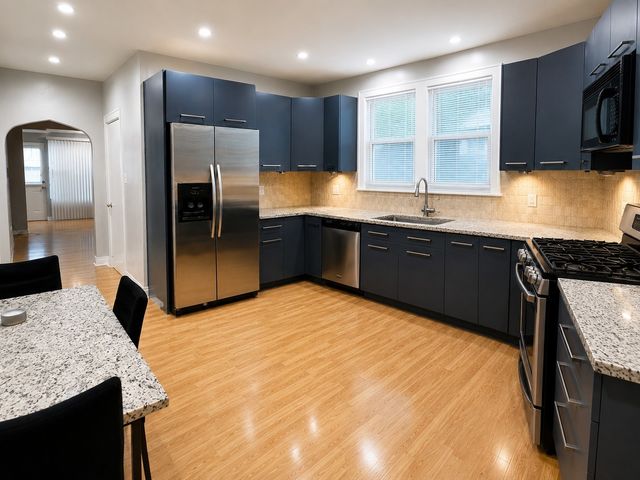 4326 Wesley Terrace, Schiller Park, IL 60176