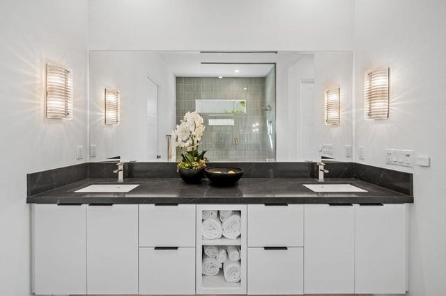 422 Fountain Drive, Palm Springs, CA 92262