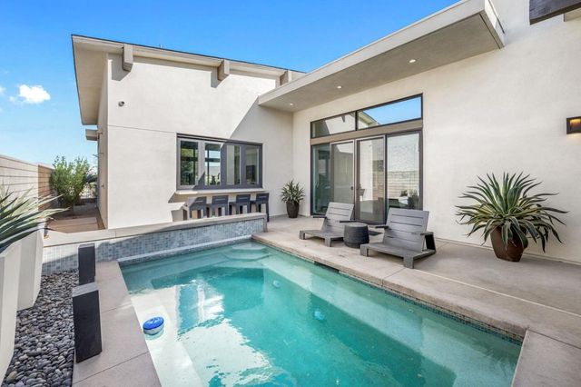 422 Fountain Drive, Palm Springs, CA 92262