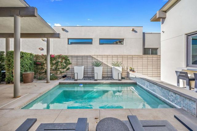 422 Fountain Drive, Palm Springs, CA 92262