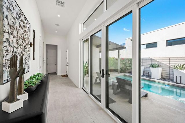 422 Fountain Drive, Palm Springs, CA 92262