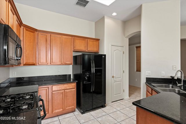 13628 E High Plains Ranch Street, Vail, AZ 85641