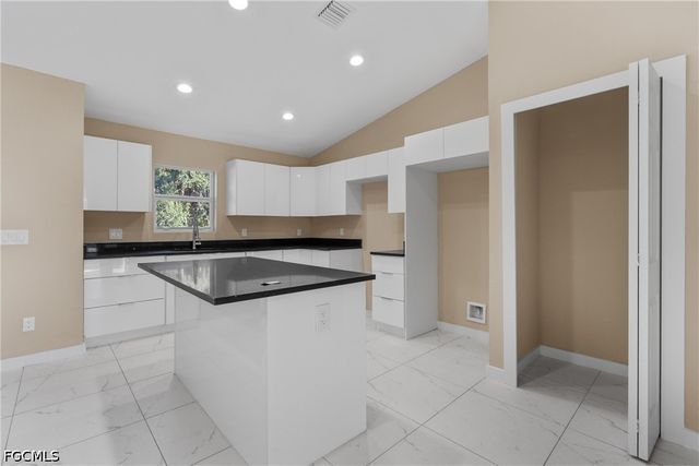 3513 NE 17th PL, Cape Coral, FL 33909