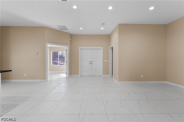 3513 NE 17th PL, Cape Coral, FL 33909