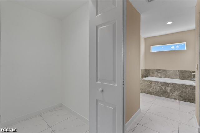 3513 NE 17th PL, Cape Coral, FL 33909