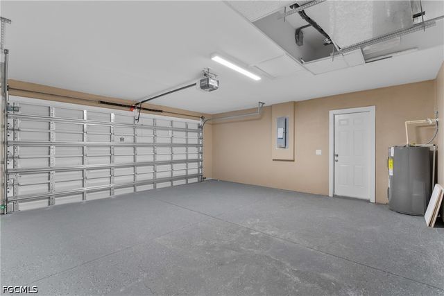 3513 NE 17th PL, Cape Coral, FL 33909