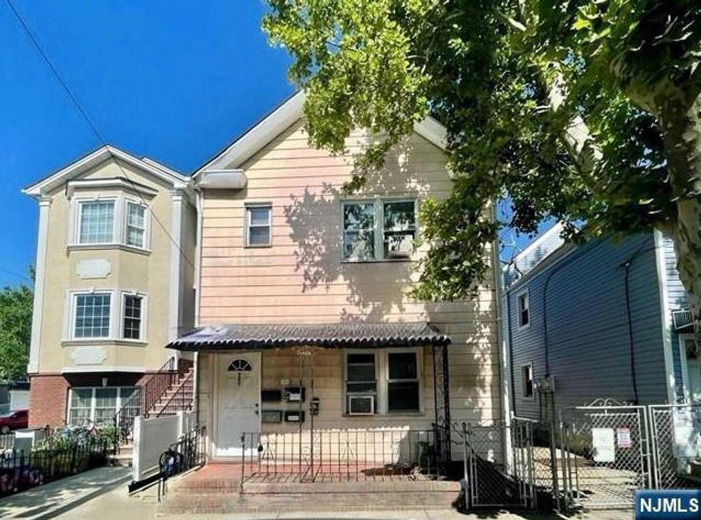 302 N 2nd Street 2, Harrison, NJ 07029