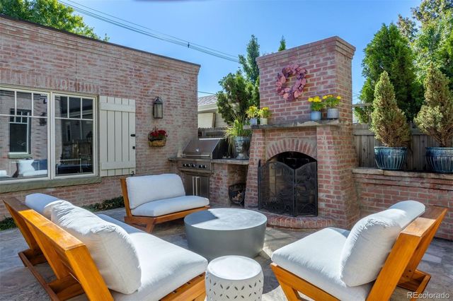 130 S Lafayette Street, Denver, CO 80209