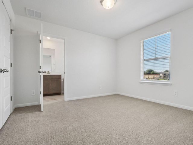 142 Divisadero DR, Hutto, TX 78634