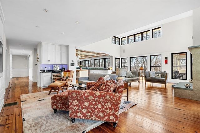 152 Partridge Lane, Concord, MA 01742